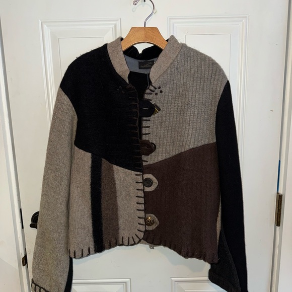 Women's Colorblock Wool Jacket - Picture 8 of 8